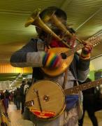 Busker - ... ...