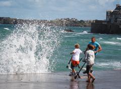 Family Fun - Margaret Frankish