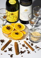 Gluhwein - Judith Bennett