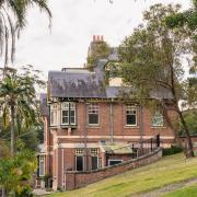 Grand old dame - Robyn Miller