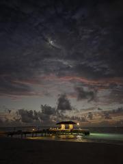 Sunset in paradise  - Bruce Wilson