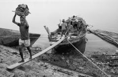 Unloading_clay_Kolkata - Lucinda Loane